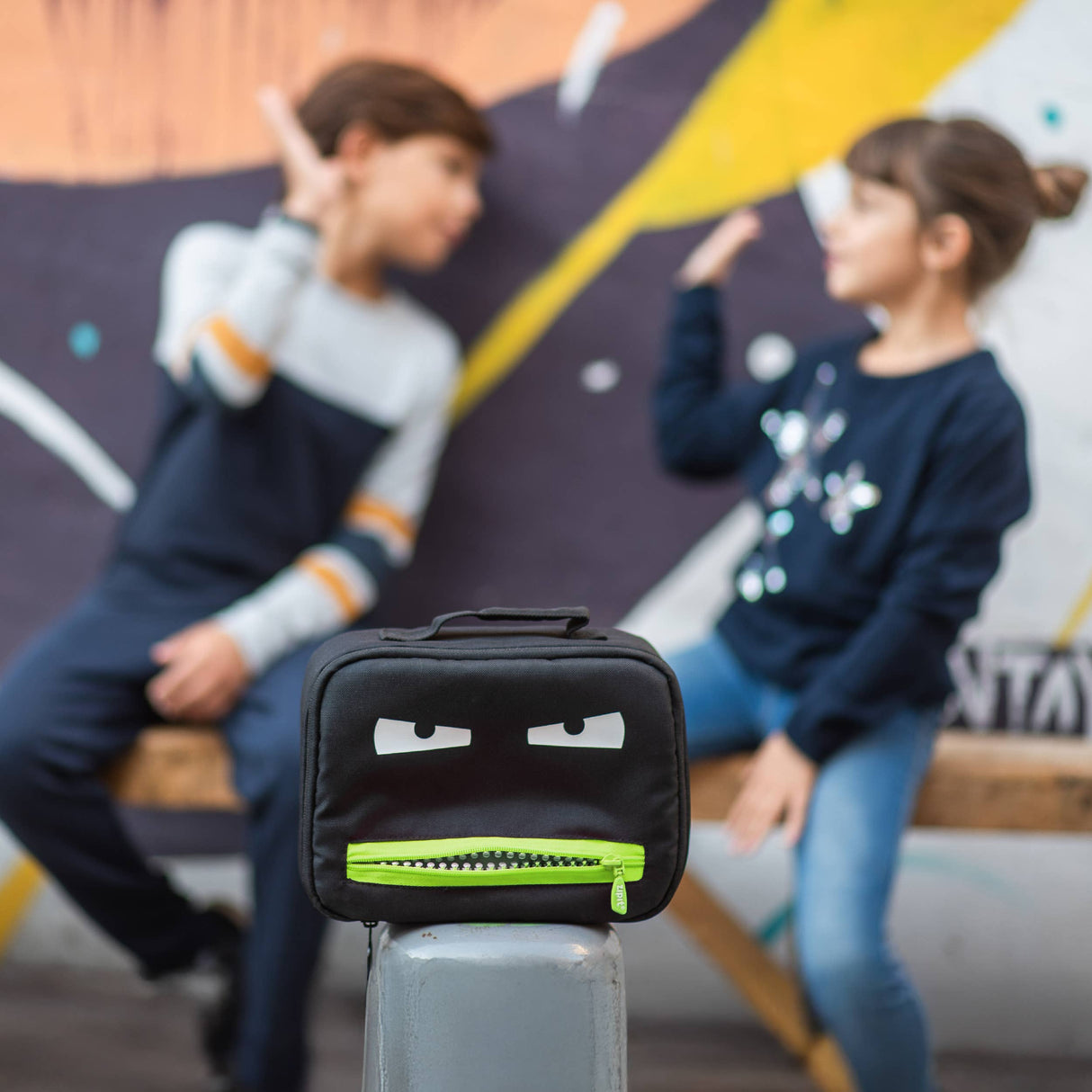 ZIPIT Grillz Lunch Bag for Kids: Black