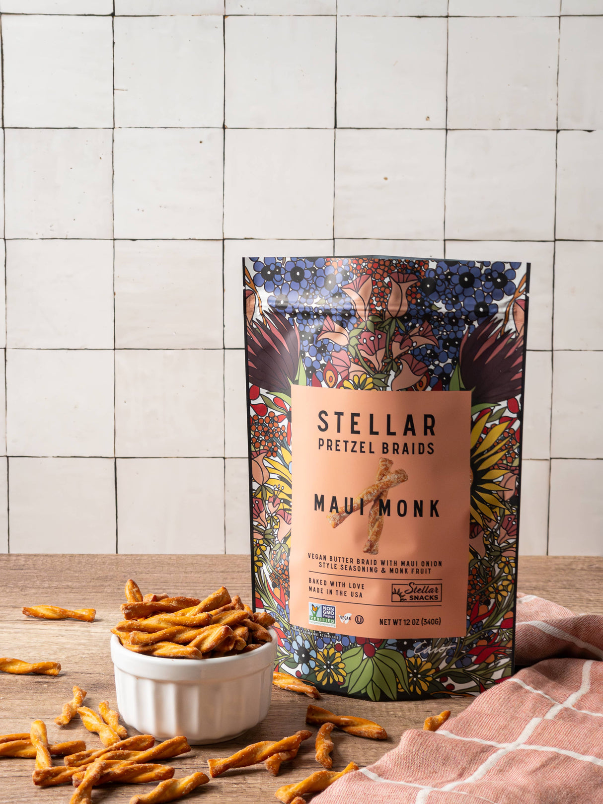 Stellar Pretzel Braids - Maui Monk - 12oz - Maui Onion & Monk Fruit